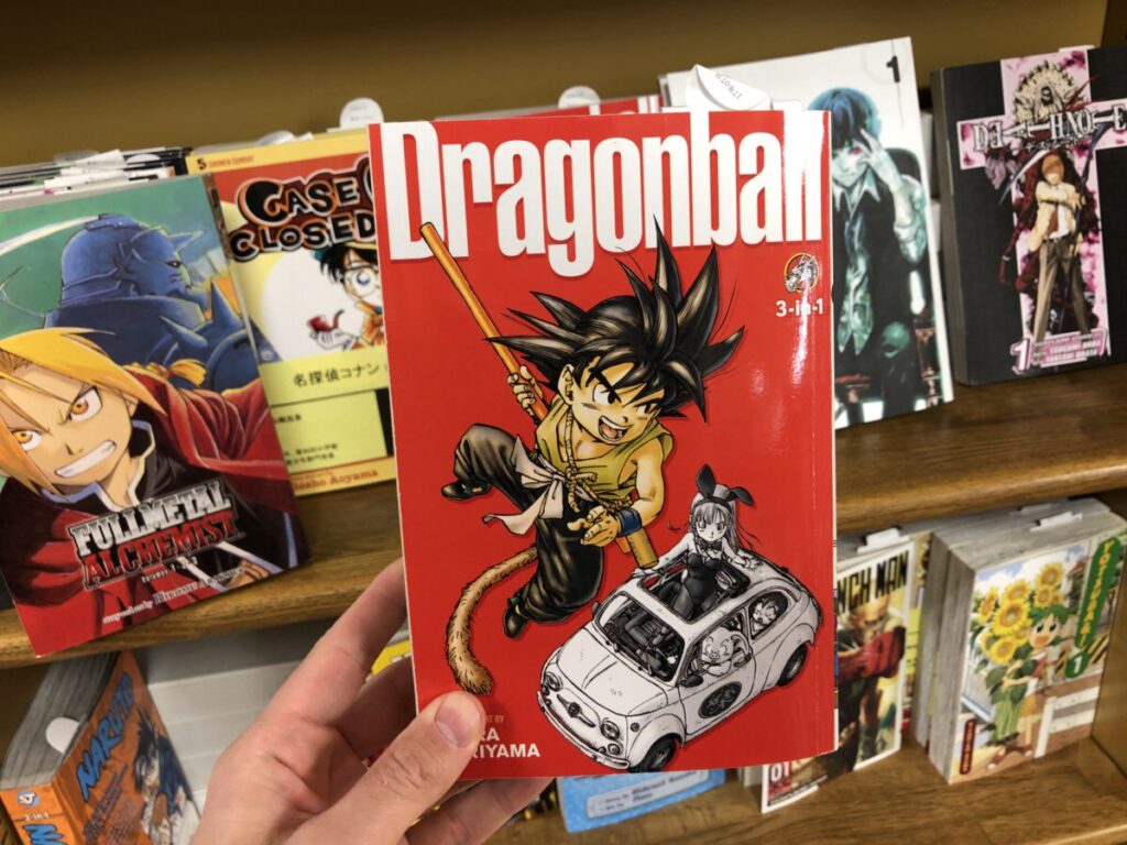 Capas de mangás clássicos japoneses, mostrando a diversidade de estilos artísticos dos anos